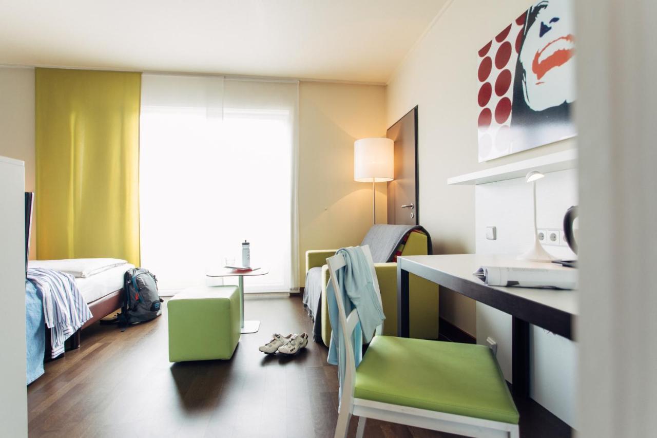 แฮรีส์ โฮม ลินซ์ โฮเทล แอนด์ อพาร์ตเมนต์ Hotel ภายนอก รูปภาพ
