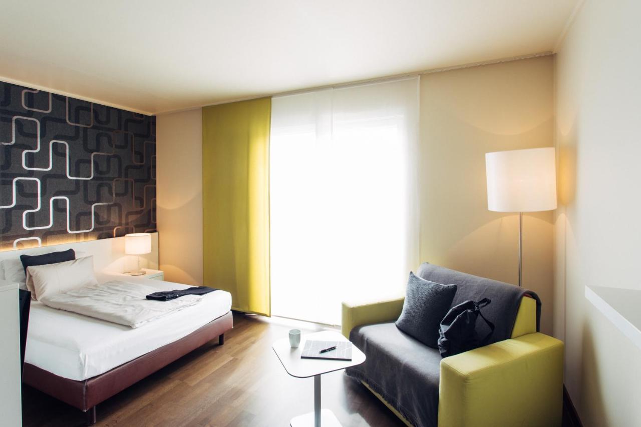 แฮรีส์ โฮม ลินซ์ โฮเทล แอนด์ อพาร์ตเมนต์ Hotel ภายนอก รูปภาพ